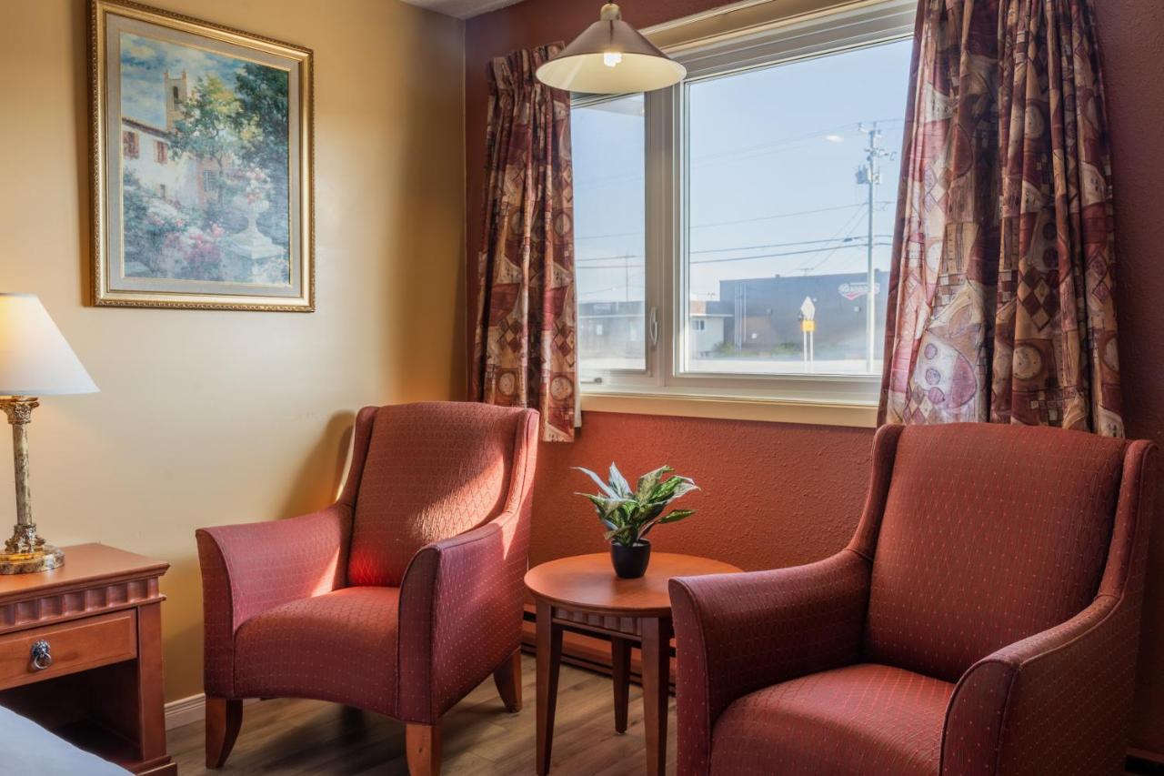 Hotel Motel La Vigie Matane Exterior photo