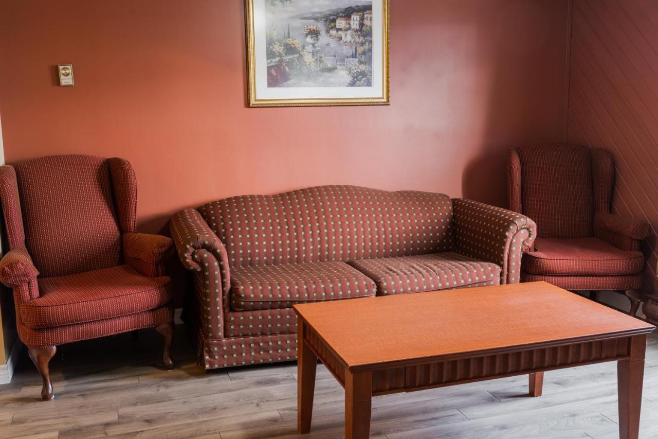 Hotel Motel La Vigie Matane Exterior photo